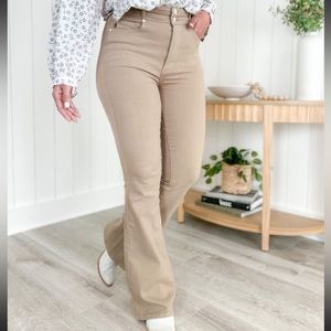 Judy Blue sandy bottom high rise 14W